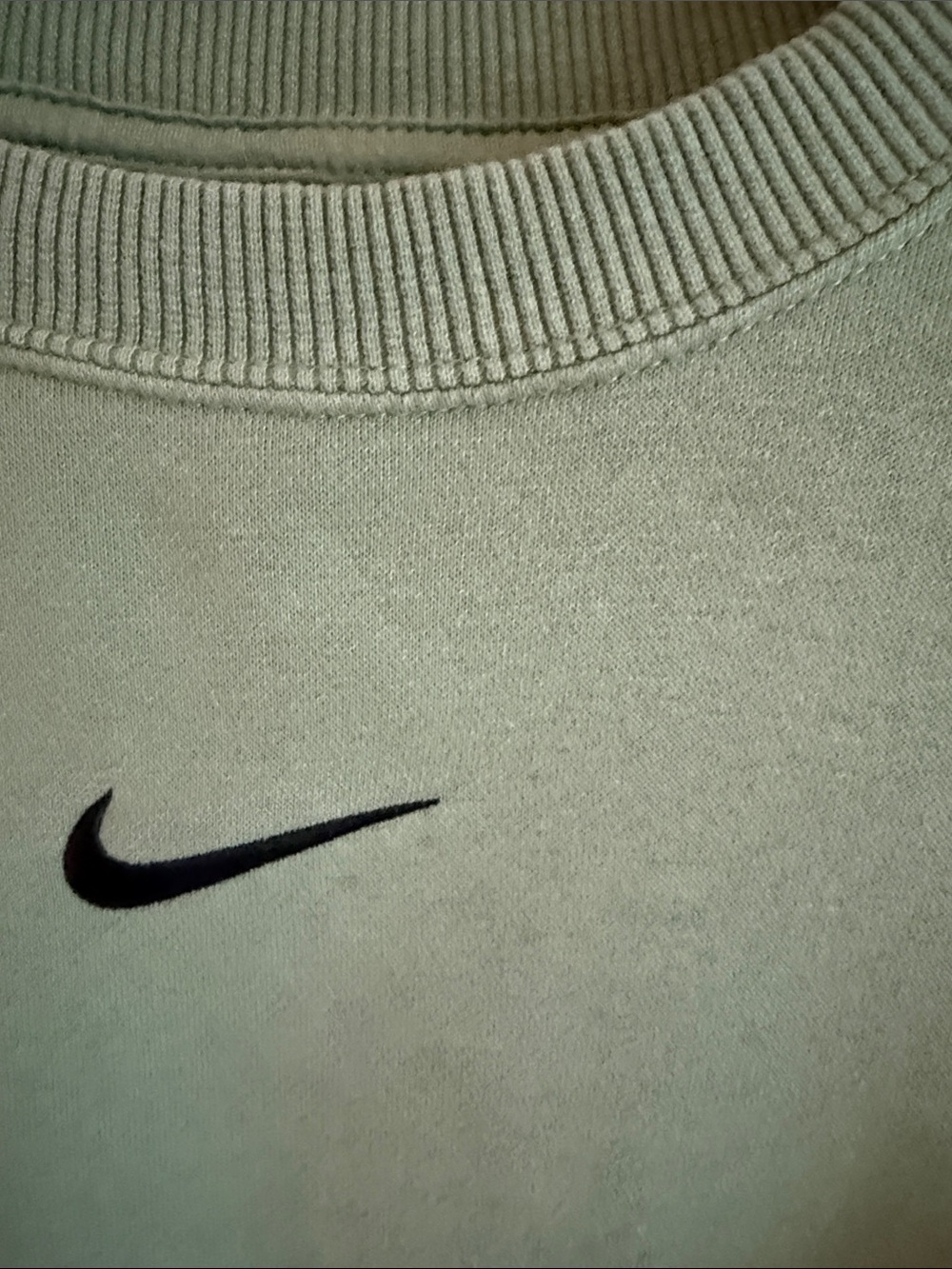 Nike Phoenix Fleece Sage Green Cropped Crew Neck Sweatshirt - Picture 3 of 13